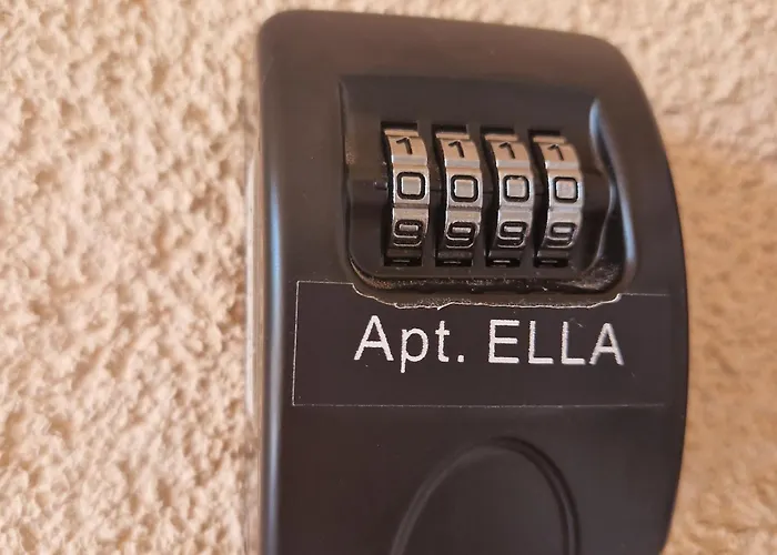 Apt Ella